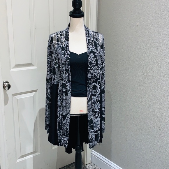 One more Thyme Cover Up Cardigan. XL - Picture 1 of 6